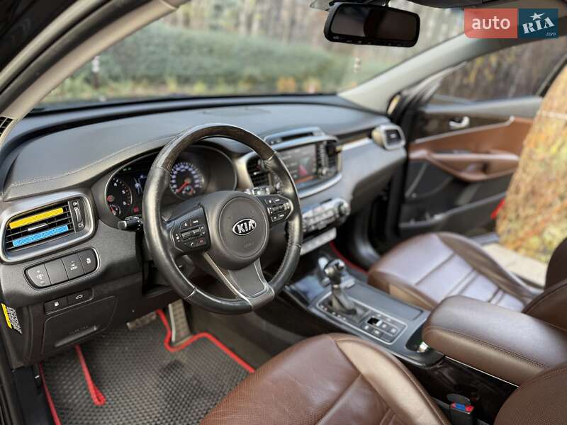 Внедорожник / Кроссовер Kia Sorento 2017 в Киеве