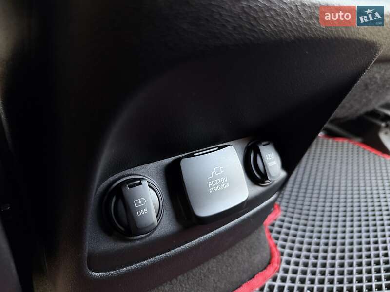 Внедорожник / Кроссовер Kia Sorento 2017 в Киеве