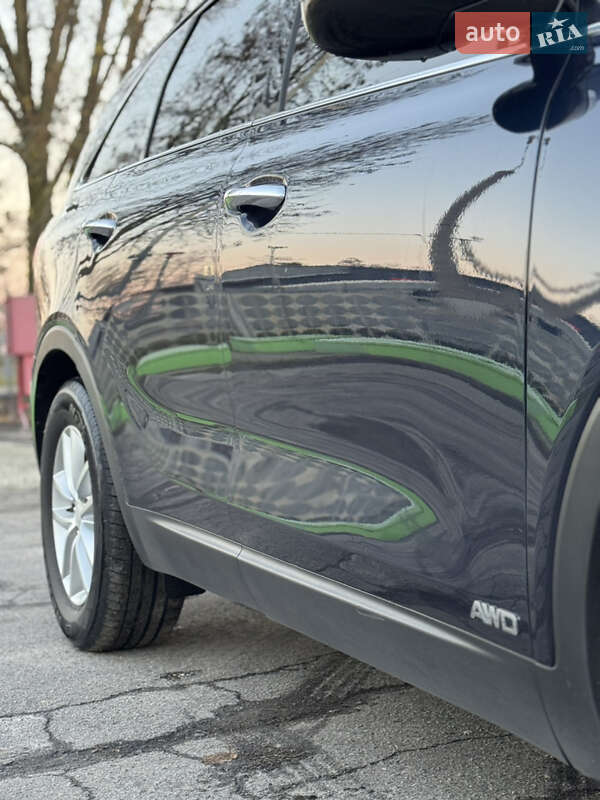 Внедорожник / Кроссовер Kia Sorento 2016 в Лубнах