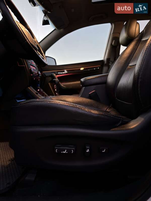 Внедорожник / Кроссовер Kia Sorento 2012 в Черкассах