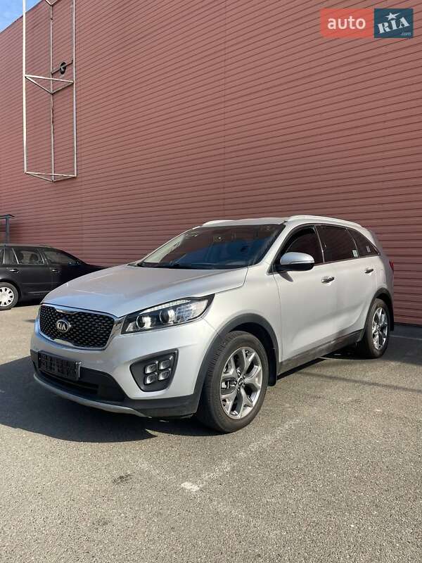 Внедорожник / Кроссовер Kia Sorento 2016 в Киеве