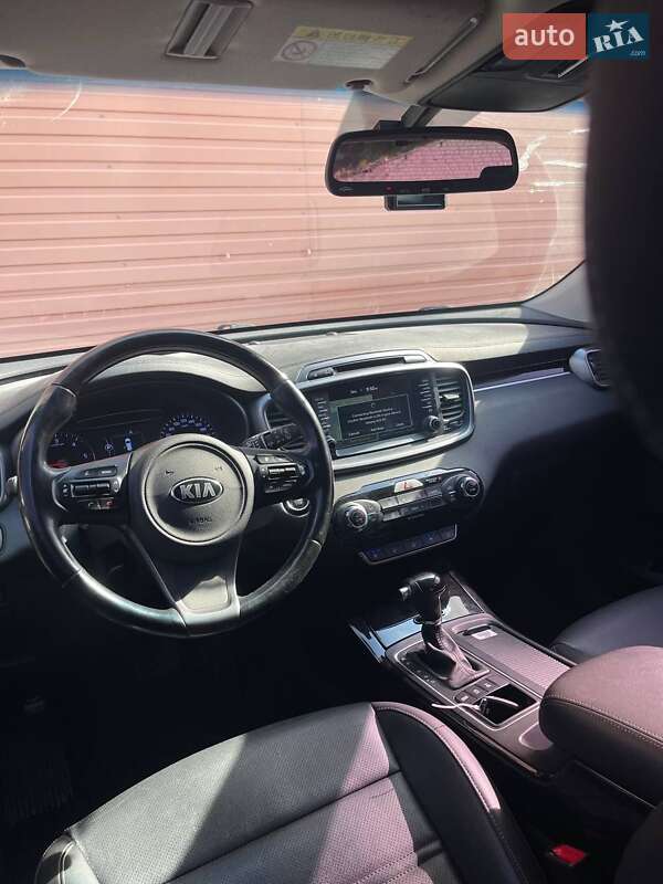 Внедорожник / Кроссовер Kia Sorento 2016 в Киеве