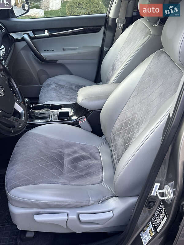 Внедорожник / Кроссовер Kia Sorento 2014 в Львове фото 23 Внедорожник / Кроссовер Kia Sorento 2014 в Львове