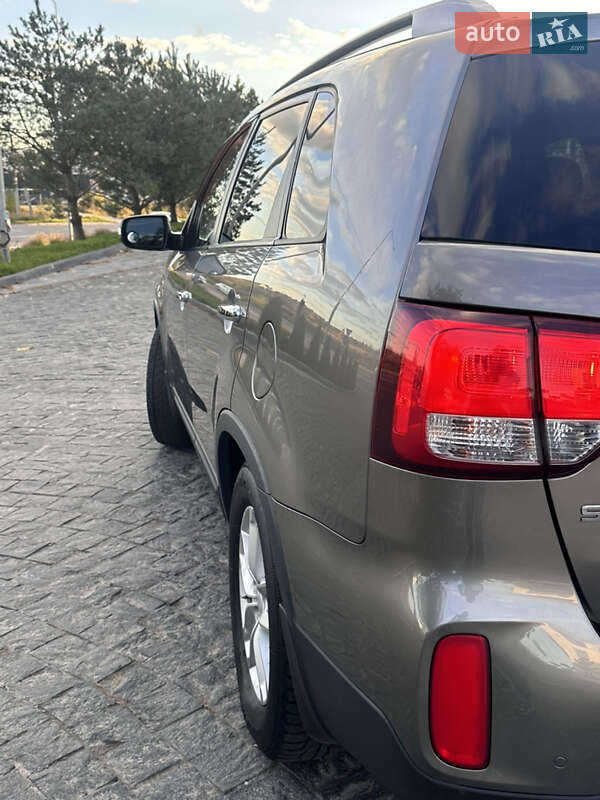 Внедорожник / Кроссовер Kia Sorento 2014 в Львове фото 28 Внедорожник / Кроссовер Kia Sorento 2014 в Львове