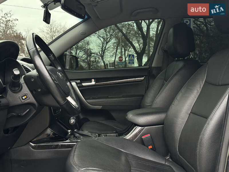 Позашляховик / Кросовер Kia Sorento 2014 в Миколаєві