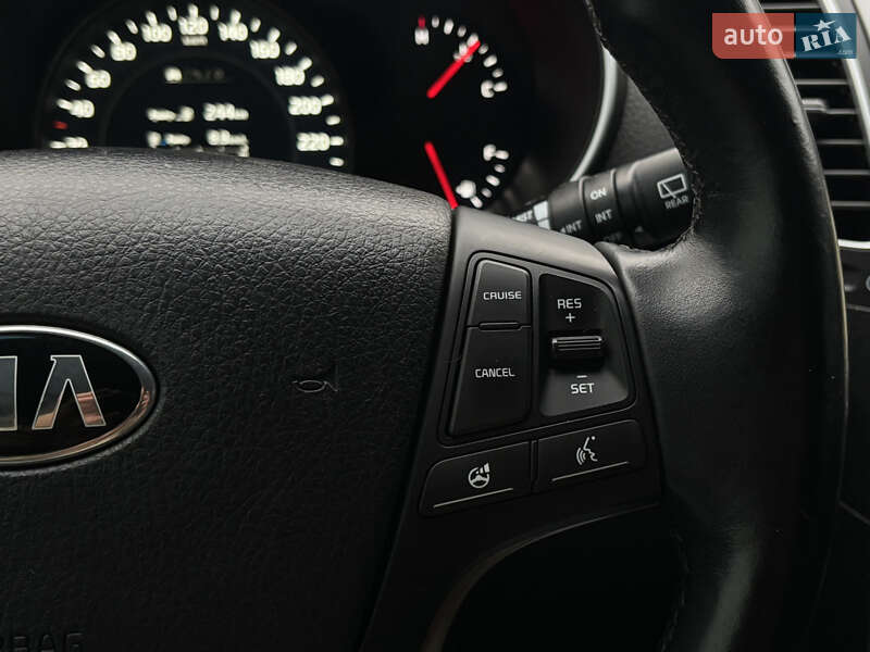 Позашляховик / Кросовер Kia Sorento 2014 в Миколаєві