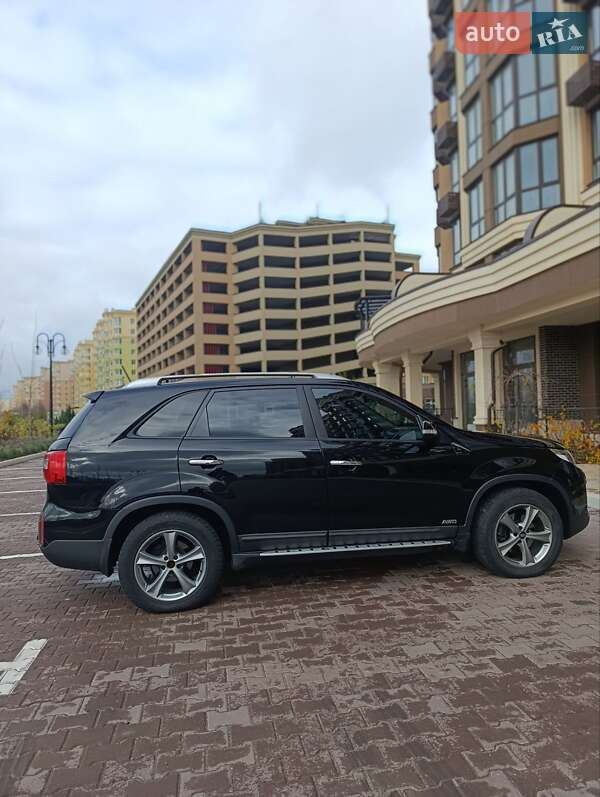 Позашляховик / Кросовер Kia Sorento 2014 в Києві