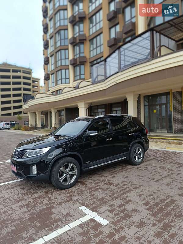 Позашляховик / Кросовер Kia Sorento 2014 в Києві