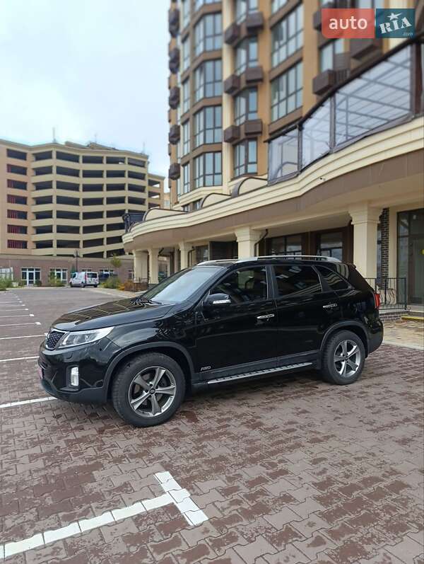Позашляховик / Кросовер Kia Sorento 2014 в Києві