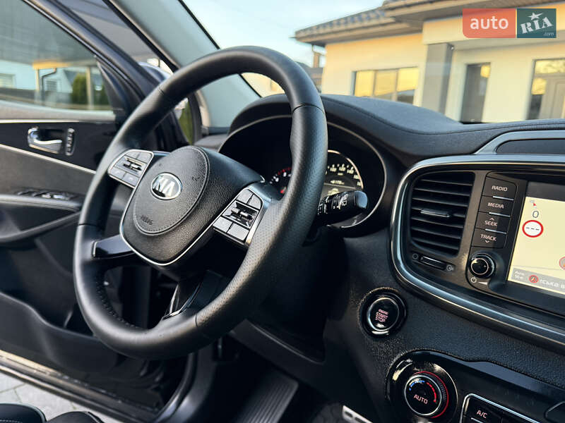 Внедорожник / Кроссовер Kia Sorento 2020 в Ровно