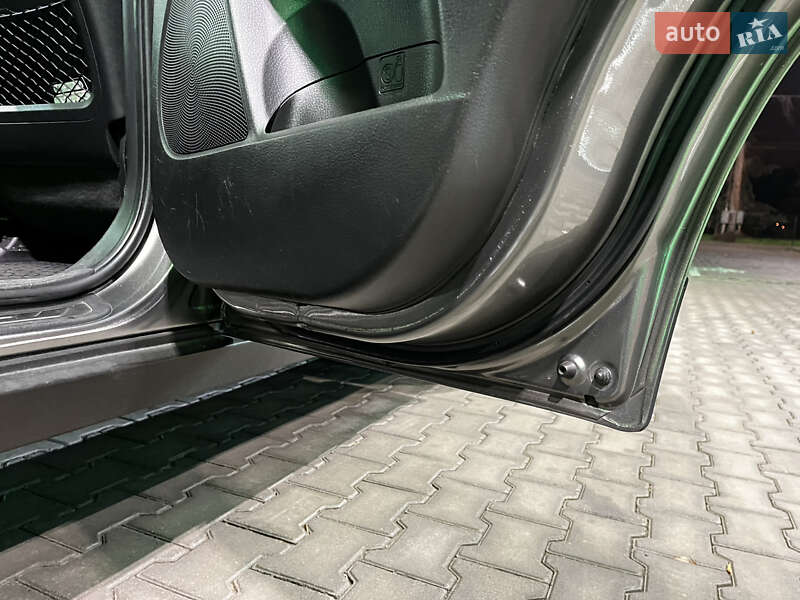 Позашляховик / Кросовер Kia Sorento 2012 в Одесі