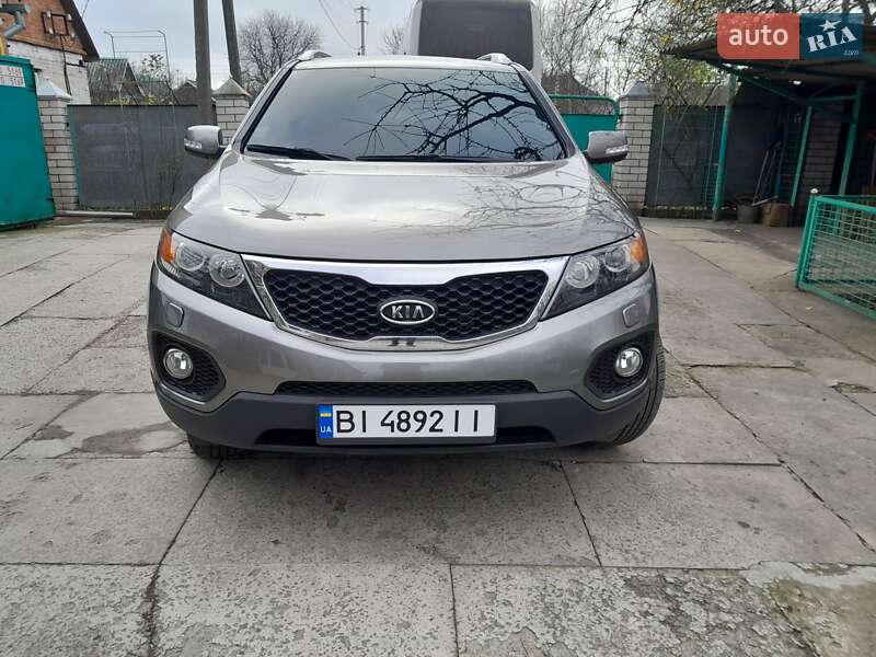 Позашляховик / Кросовер Kia Sorento 2012 в Полтаві