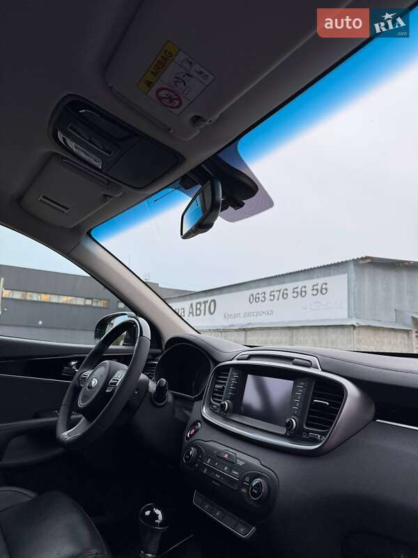 Позашляховик / Кросовер Kia Sorento 2016 в Києві