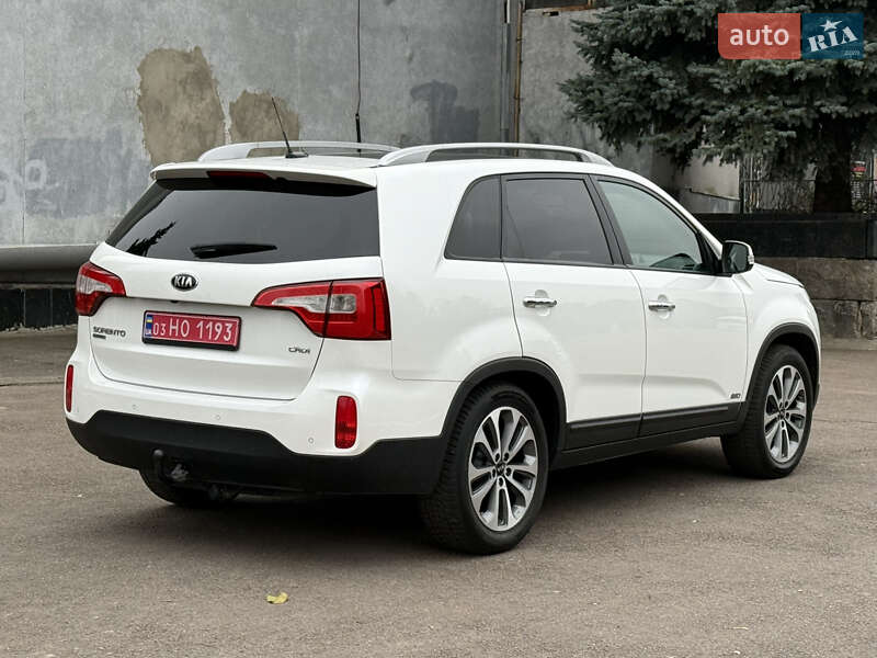 Внедорожник / Кроссовер Kia Sorento 2015 в Ровно