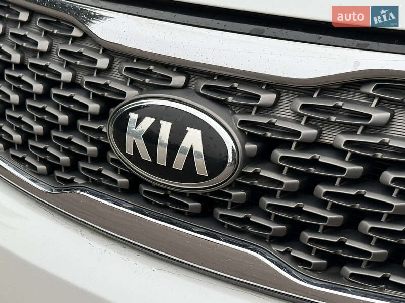 Внедорожник / Кроссовер Kia Sorento 2015 в Ровно