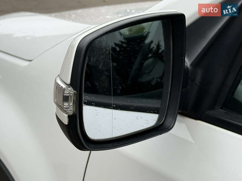 Внедорожник / Кроссовер Kia Sorento 2015 в Ровно