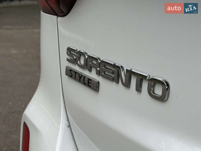 Внедорожник / Кроссовер Kia Sorento 2015 в Ровно