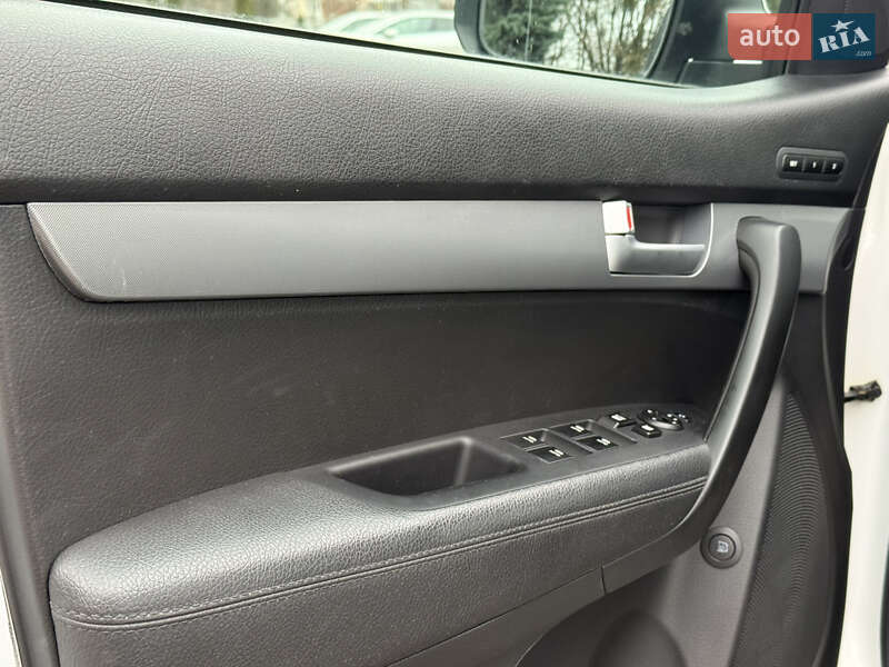 Внедорожник / Кроссовер Kia Sorento 2015 в Ровно