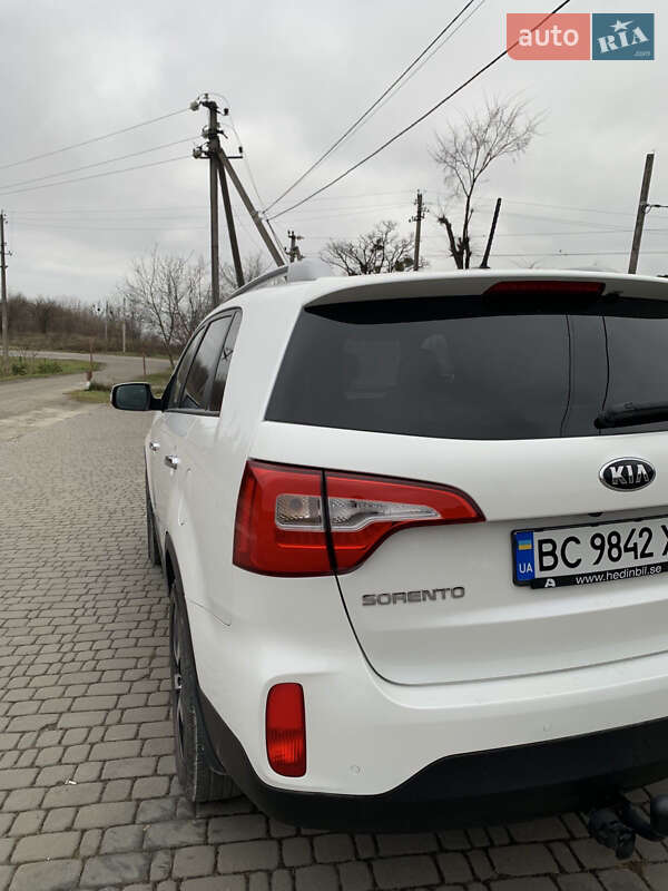 Позашляховик / Кросовер Kia Sorento 2014 в Миколаєві