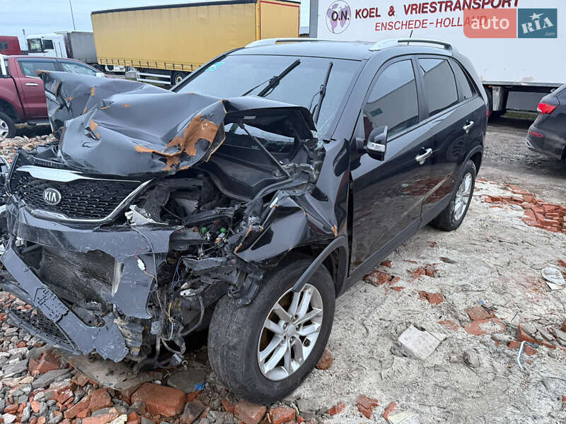 Внедорожник / Кроссовер Kia Sorento 2013 в Киеве