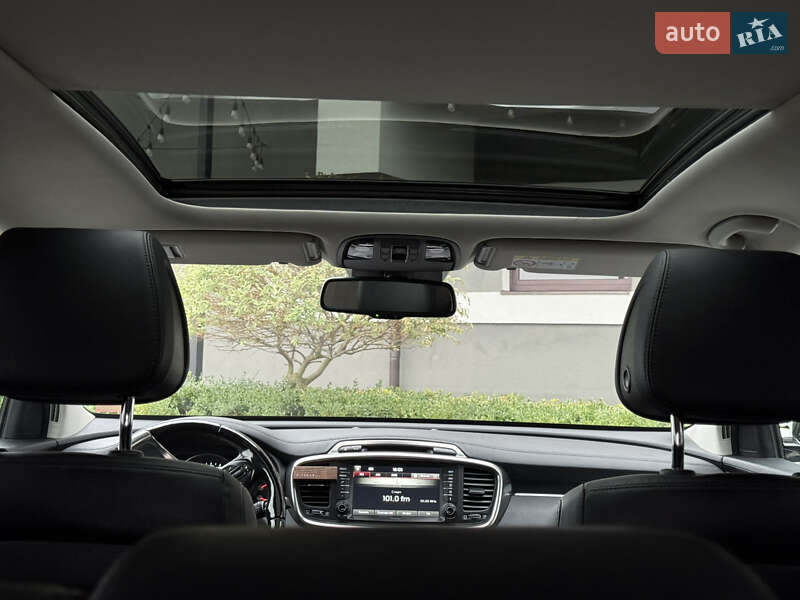 Позашляховик / Кросовер Kia Sorento 2015 в Стрию