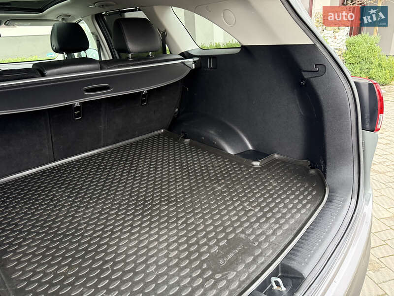 Позашляховик / Кросовер Kia Sorento 2015 в Стрию