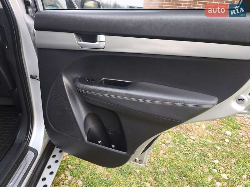 Позашляховик / Кросовер Kia Sorento 2010 в Коломиї