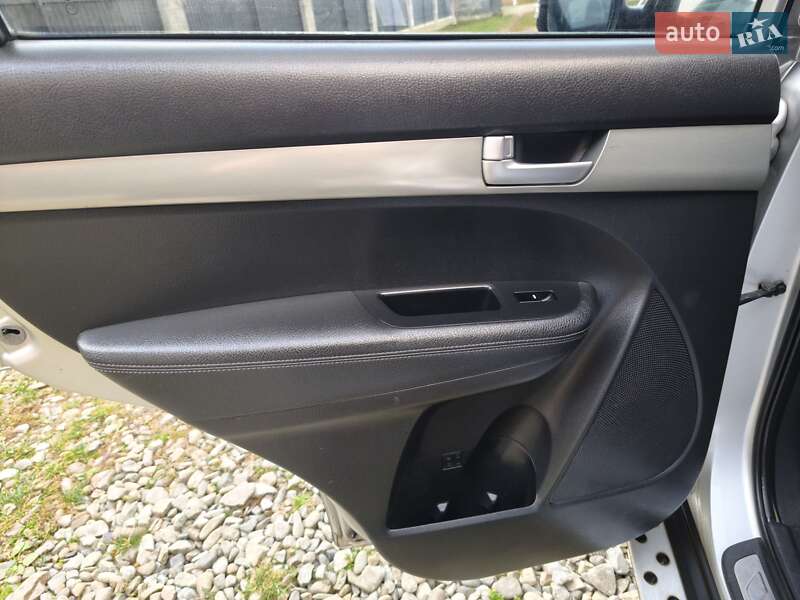 Позашляховик / Кросовер Kia Sorento 2010 в Коломиї