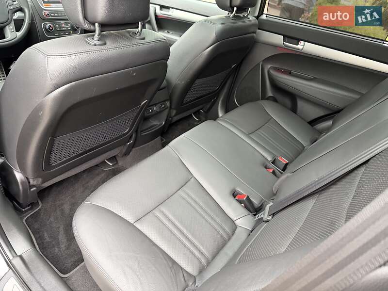 Позашляховик / Кросовер Kia Sorento 2014 в Луцьку