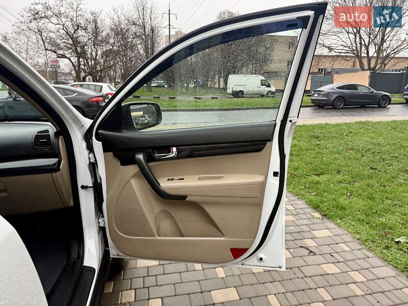 Внедорожник / Кроссовер Kia Sorento 2010 в Одессе