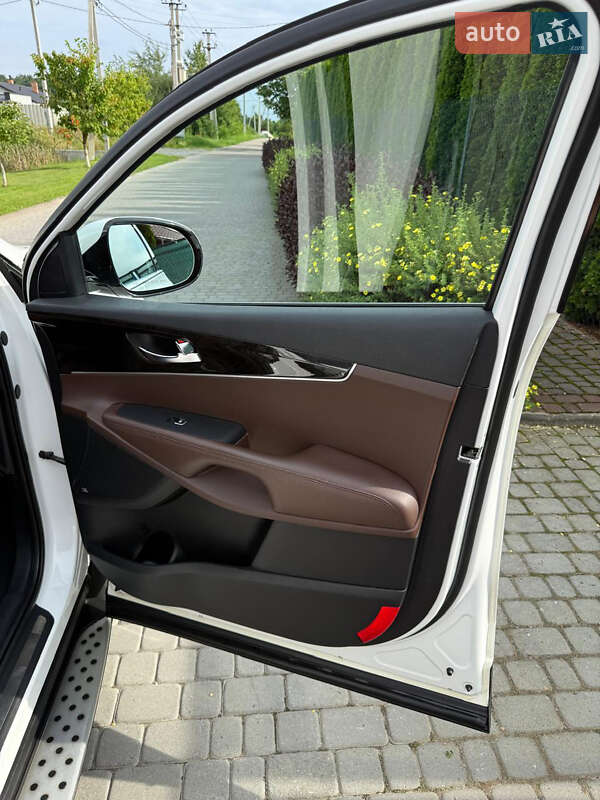 Внедорожник / Кроссовер Kia Sorento 2015 в Львове