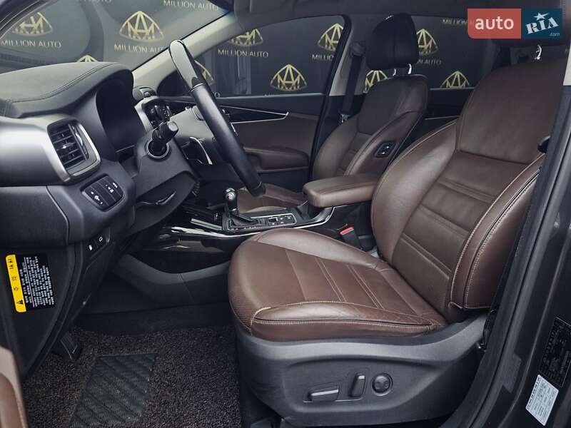 Внедорожник / Кроссовер Kia Sorento 2016 в Киеве