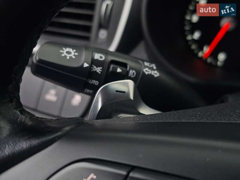 Внедорожник / Кроссовер Kia Sorento 2016 в Киеве