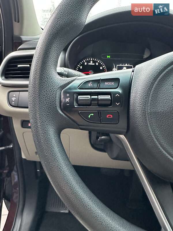 Позашляховик / Кросовер Kia Sorento 2017 в Києві фото 35 Позашляховик / Кросовер Kia Sorento 2017 в Києві
