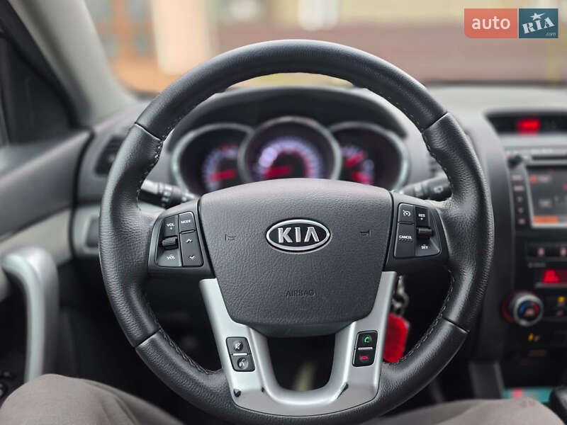 Позашляховик / Кросовер Kia Sorento 2012 в Самборі