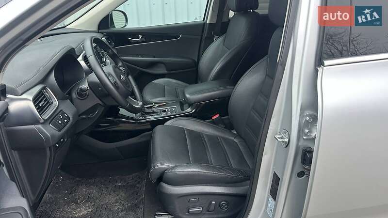 Позашляховик / Кросовер Kia Sorento 2015 в Дубні фото 13 Позашляховик / Кросовер Kia Sorento 2015 в Дубні