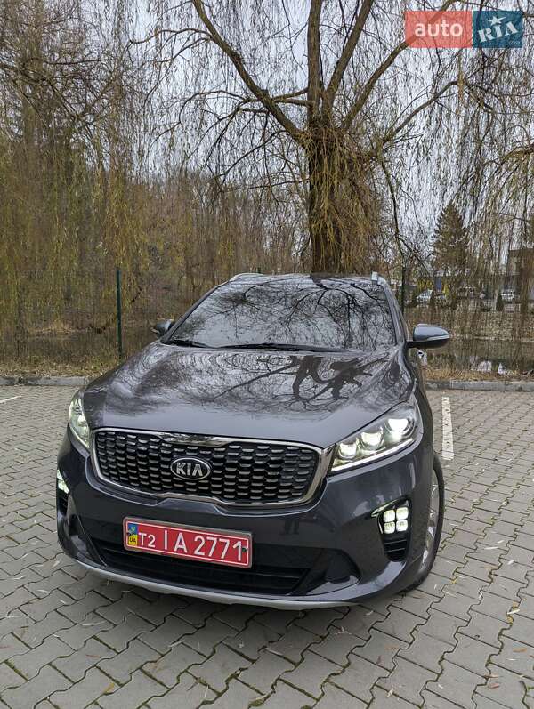 Внедорожник / Кроссовер Kia Sorento 2017 в Тернополе
