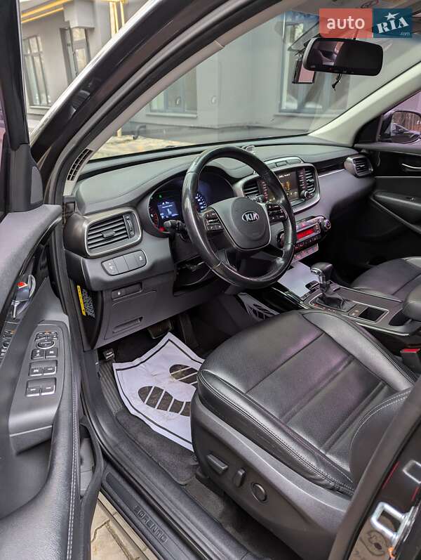 Внедорожник / Кроссовер Kia Sorento 2017 в Тернополе