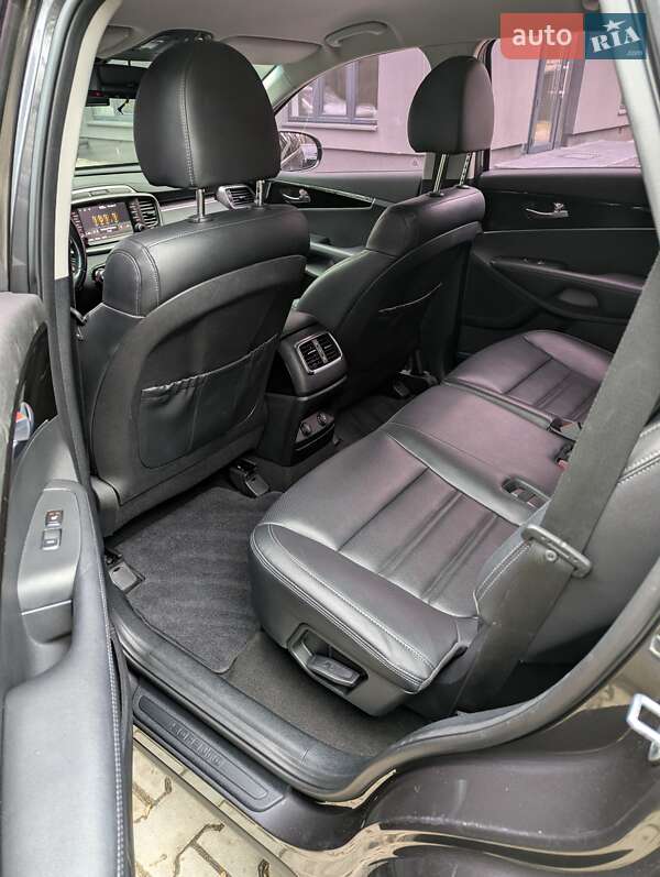 Внедорожник / Кроссовер Kia Sorento 2017 в Тернополе