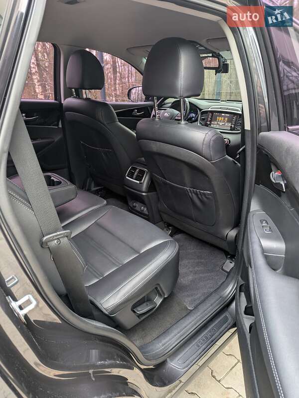 Внедорожник / Кроссовер Kia Sorento 2017 в Тернополе