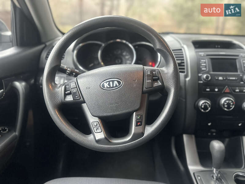 Позашляховик / Кросовер Kia Sorento 2012 в Києві