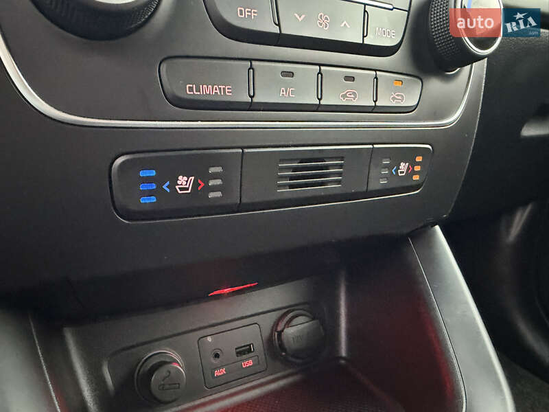 Внедорожник / Кроссовер Kia Sorento 2014 в Дубно фото 36 Внедорожник / Кроссовер Kia Sorento 2014 в Дубно