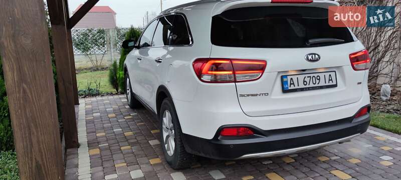 Позашляховик / Кросовер Kia Sorento 2016 в Броварах