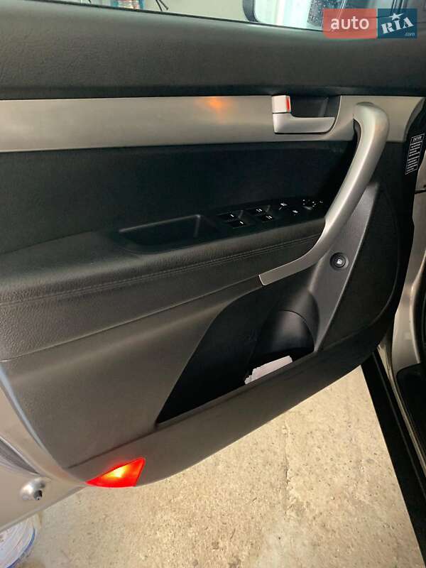 Внедорожник / Кроссовер Kia Sorento 2010 в Львове