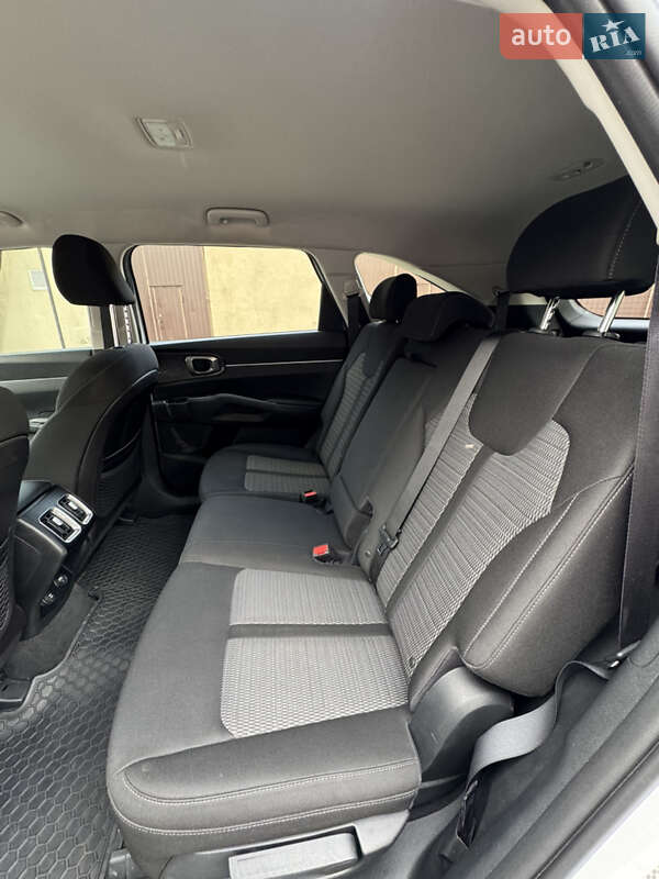 Позашляховик / Кросовер Kia Sorento 2021 в Володимирі