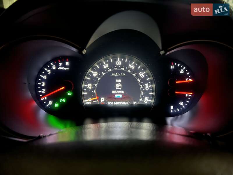 Позашляховик / Кросовер Kia Sorento 2013 в Луцьку