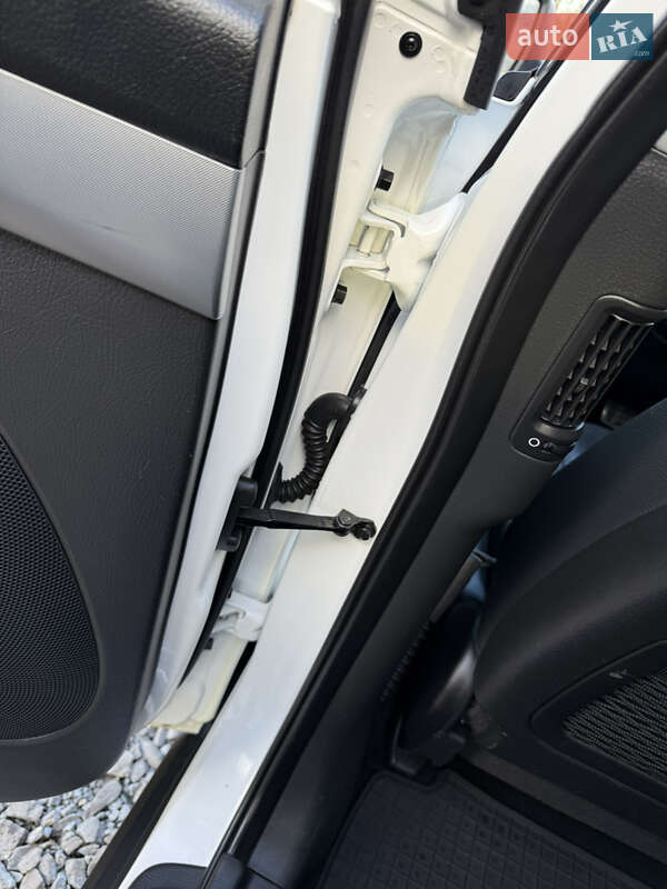 Внедорожник / Кроссовер Kia Sorento 2013 в Дубно фото 9 Внедорожник / Кроссовер Kia Sorento 2013 в Дубно