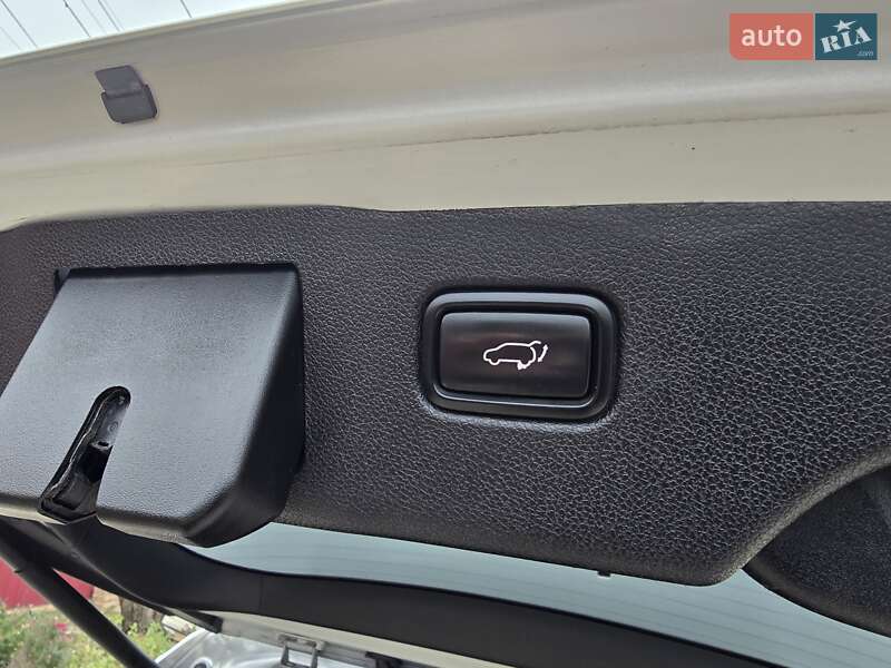 Внедорожник / Кроссовер Kia Sorento 2015 в Запорожье