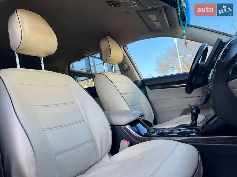 Позашляховик / Кросовер Kia Sorento 2014 в Івано-Франківську