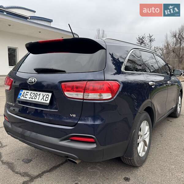 Внедорожник / Кроссовер Kia Sorento 2017 в Кривом Роге